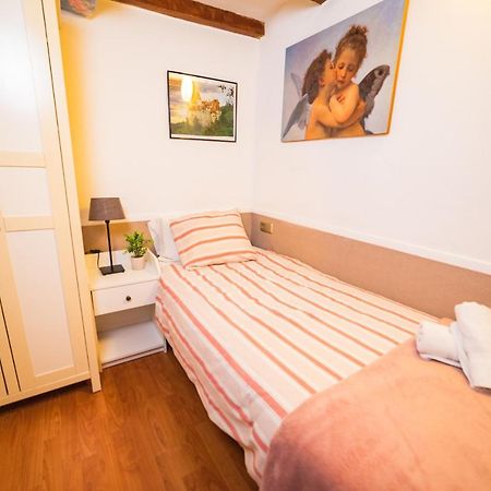Rustic Poble Sec Apartment Барселона Екстер'єр фото
