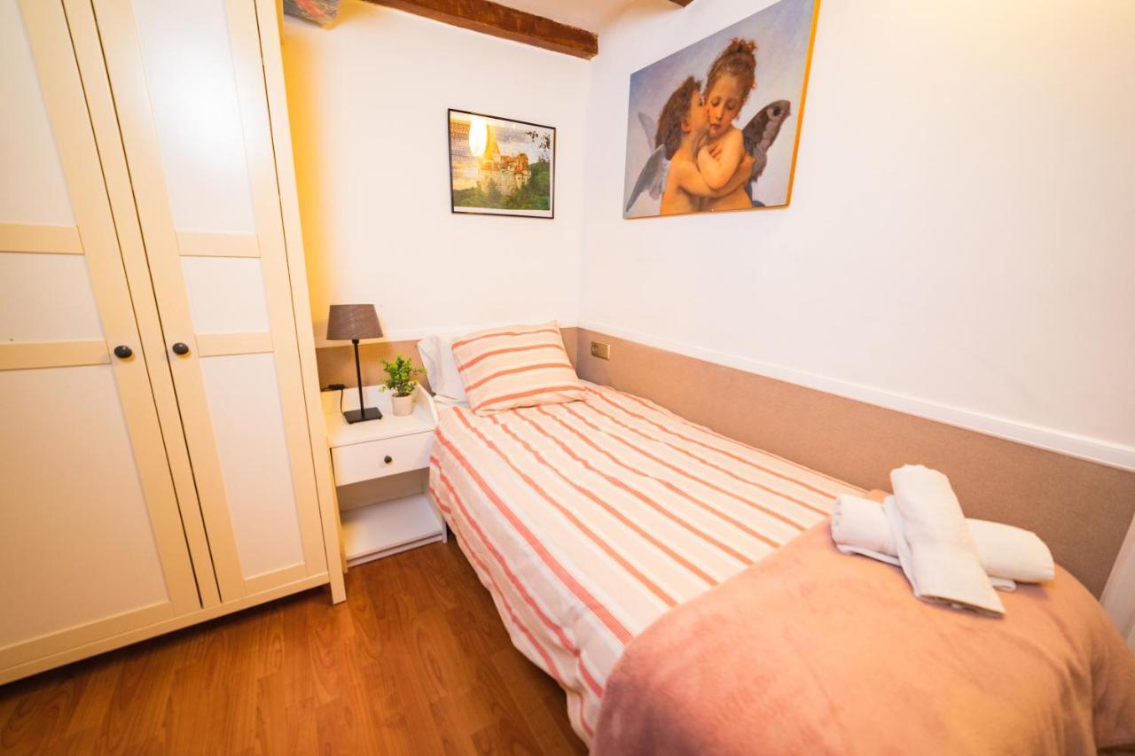Rustic Poble Sec Apartment Барселона Екстер'єр фото
